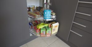 Γωνιακό ντουλάπι κουζίνας